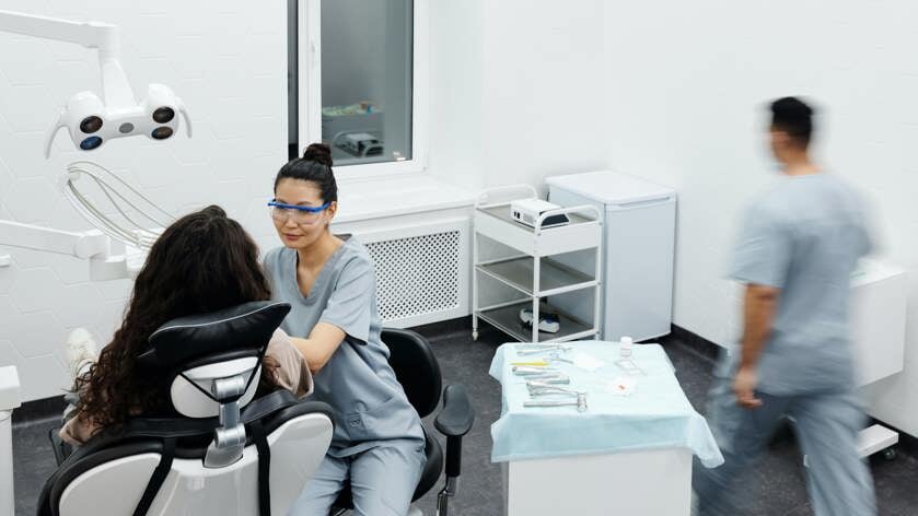 Zeeland vraagt nogmaals aandacht voor tandartstekort: 'De tijd dringt!'