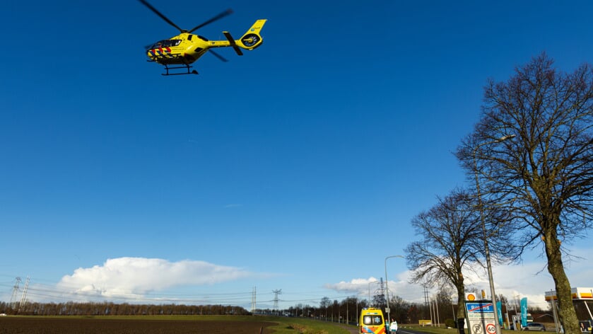 Traumahelikopter brengt patiënt uit Yerseke naar ziekenhuis Rotterdam