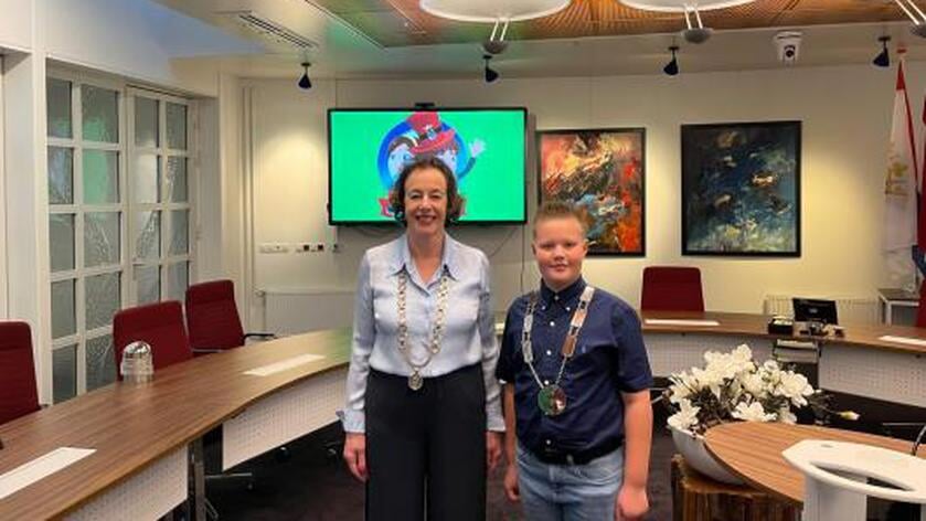 Kinderburgemeester presenteert ‘Sportbox’ in Colijnsplaat