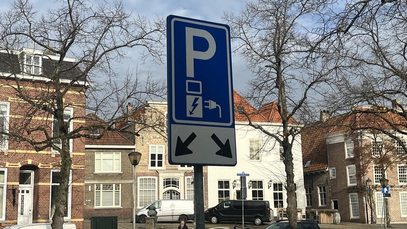 Kapelle kiest drie aanbieders voor openbare laadpalen