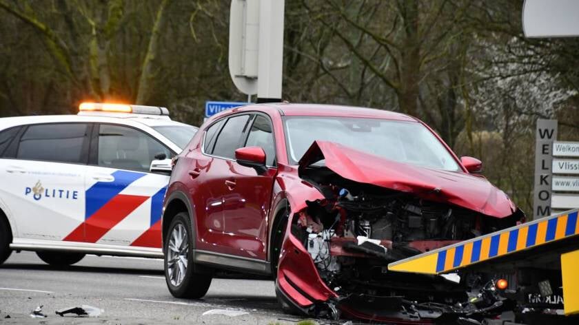 Forse schade bij ongeval kruising Oost-Souburg
