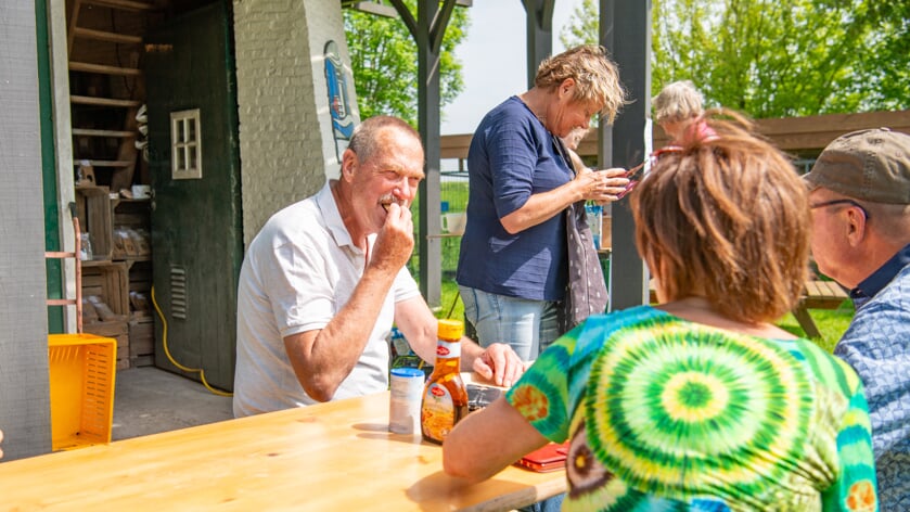 Genieten van een lekkere pannenkoek bij molen De Jager [NATIONALE MOLENDAG 2024]