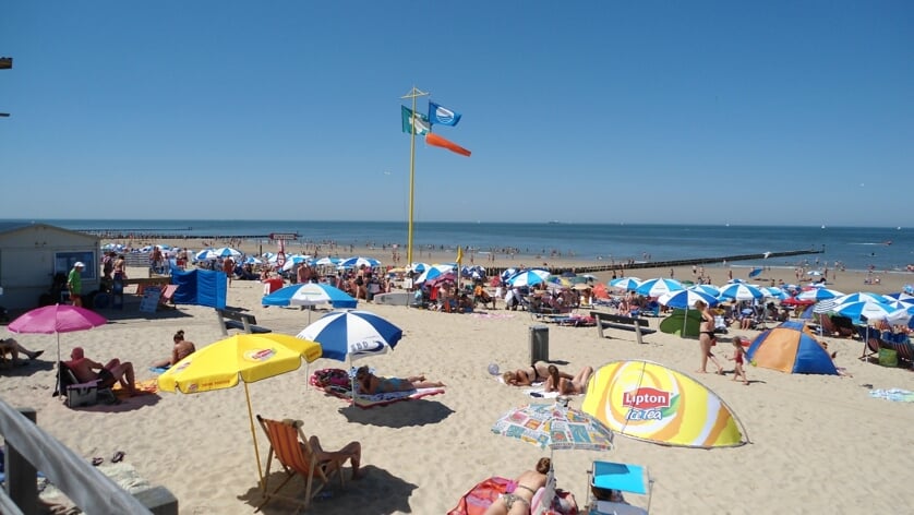 Gemeente Veere ontvangt de Blauwe Vlag voor alle stranden
