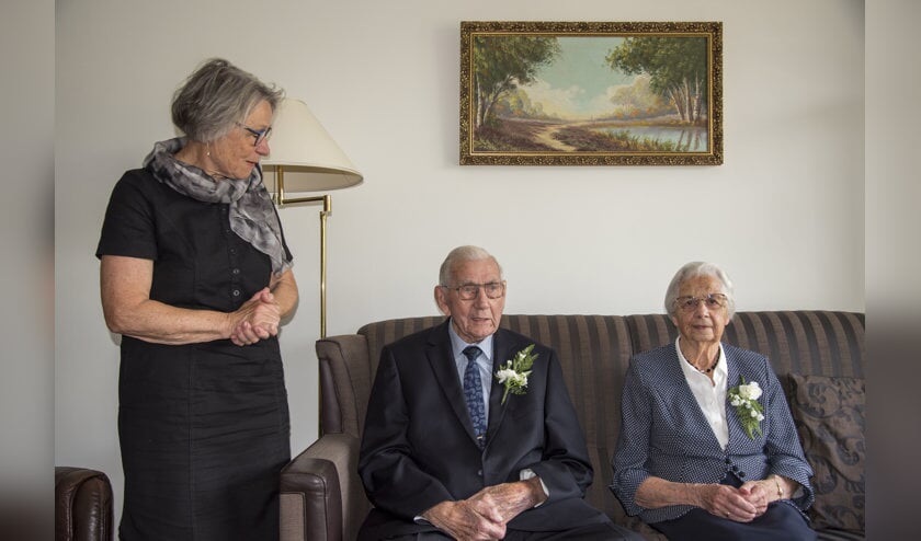 Echtpaar Guiljam uit 's-Gravenpolder viert 70-jarig huwelijksfeest
