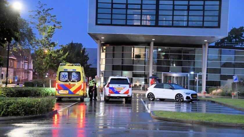 Kindje medisch onderzocht op parkeerterrein Admiraal de Ruyterziekenhuis [UPDATE]