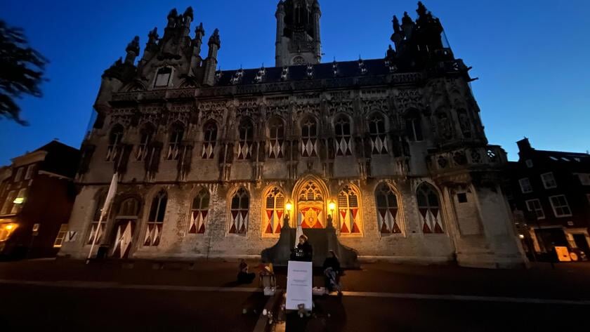 Meer dan 50.000 namen klinken over de Markt in Middelburg