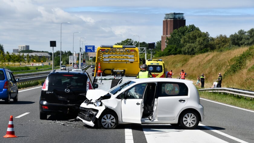 Botsing tussen twee auto’s op A58 bij Oost-Souburg levert vertraging op