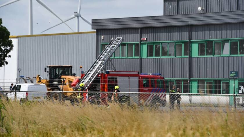 Middelbrand recyclingbedrijf Polenweg Nieuwdorp