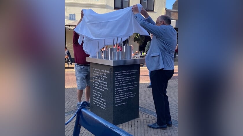 Koenckelpotmonument in Yerseke opnieuw onthuld