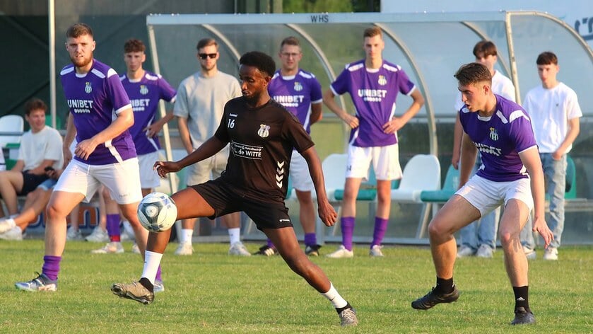 Nieuwe koers voor WHS met modern bestuur: ‘We zijn meer dan een voetbalclub’