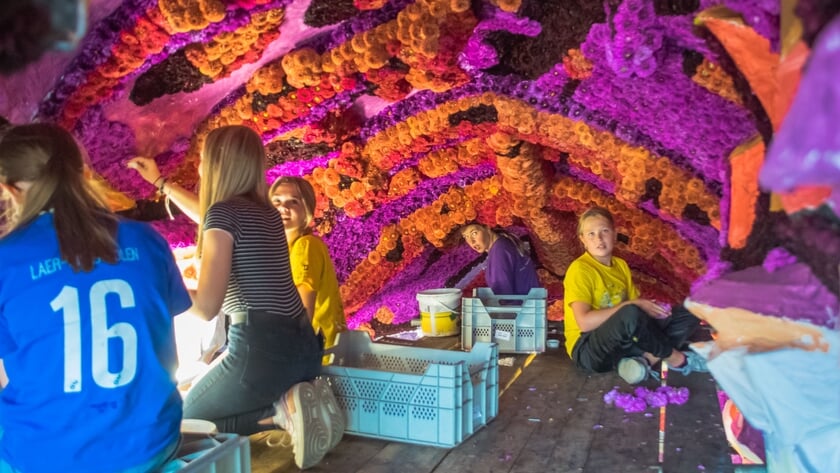 Beleef Corso Zundert van dichtbij met de unieke Corsotour!