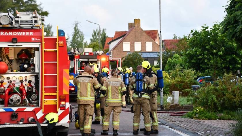 Uitslaande woningbrand in Nieuw- en Sint Joosland snel geblust