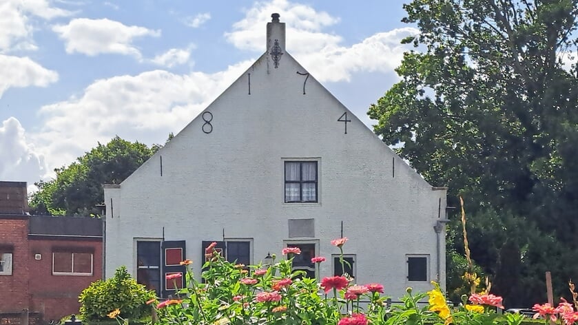 Thoolse lezersfoto van de week: ‘Wit geverfd woonhuis in Poortvliet’