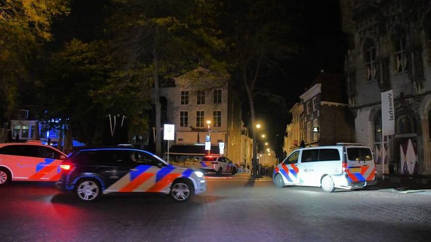 Man gewond bij steekpartij in centrum Middelburg; dader voortvluchtig