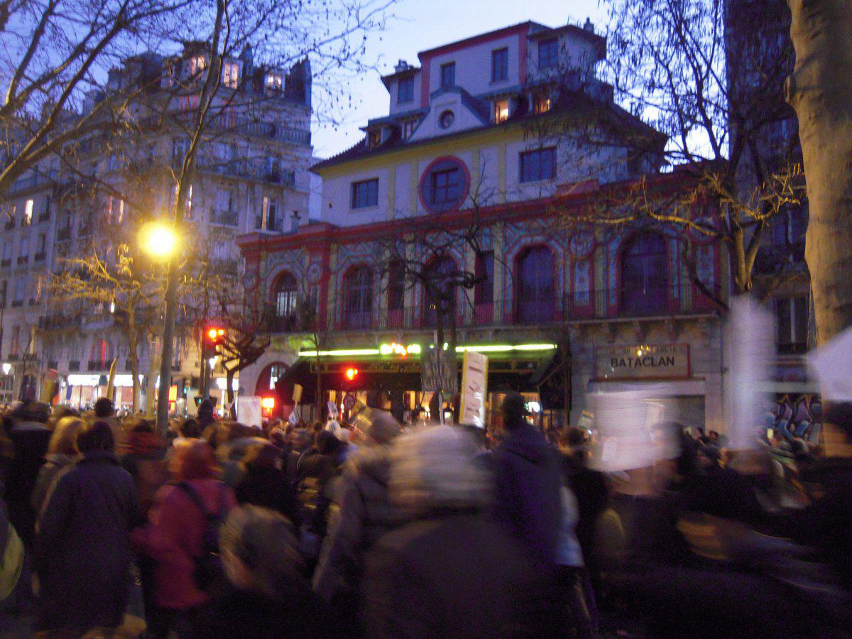 Theater Bataclan in Parijs, waar veel slachtoffers vielen tijdens de aanslag op vrijdag 13 november.