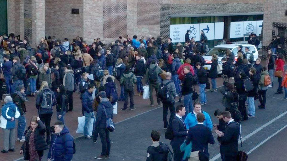 Breda Centraal is vrijdag 16 januari korte tijd ontruimd geweest vanwege een bommelding.