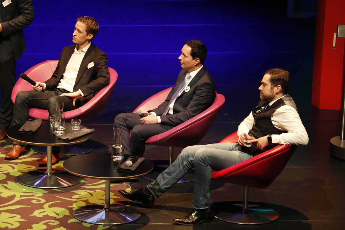 Debat de Kiezer aan Zet van Chassé Theater en BN DeStem.