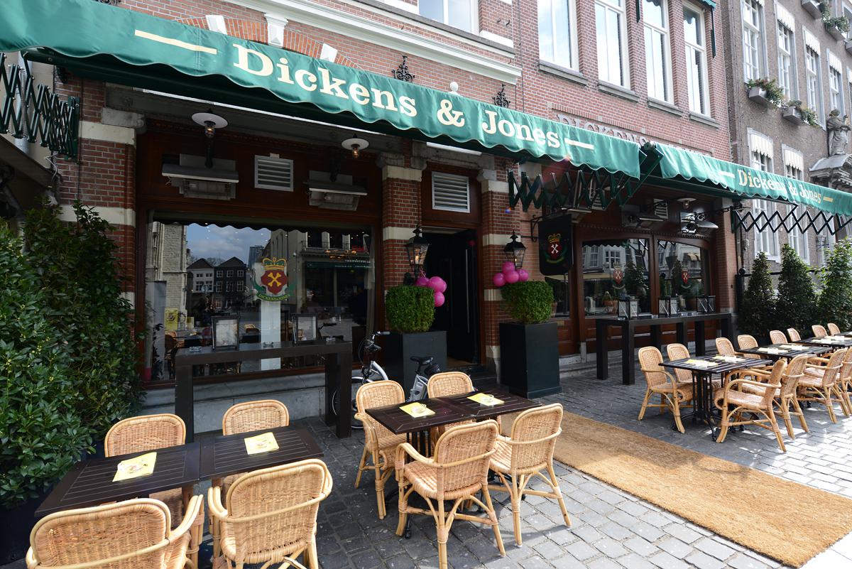 Restaurant Dickens en Jones, Grote Markt. foto Hinke Rutten