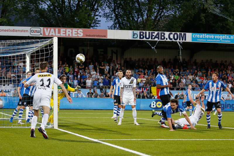 NAC heeft de eerste wedstrijd van de play-offs met 1-0 verloren van Eindhoven.