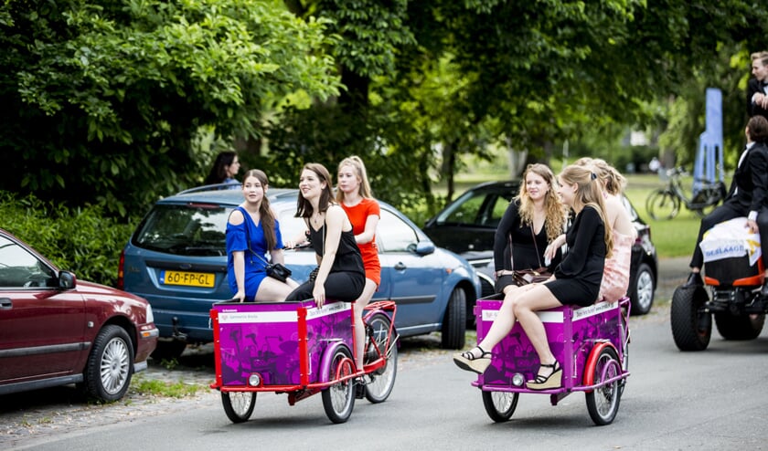 Op weg naar het eindexamengala van het OLV, dinsdag 23 mei 2017.