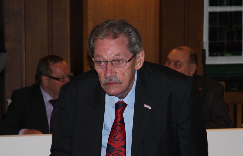 http://www.bredavandaag.nl/nieuws/politiek/44286/2011-02-28/oud-raadslid-ger-posthuma-pvda-overledenfoto Erik Eggens