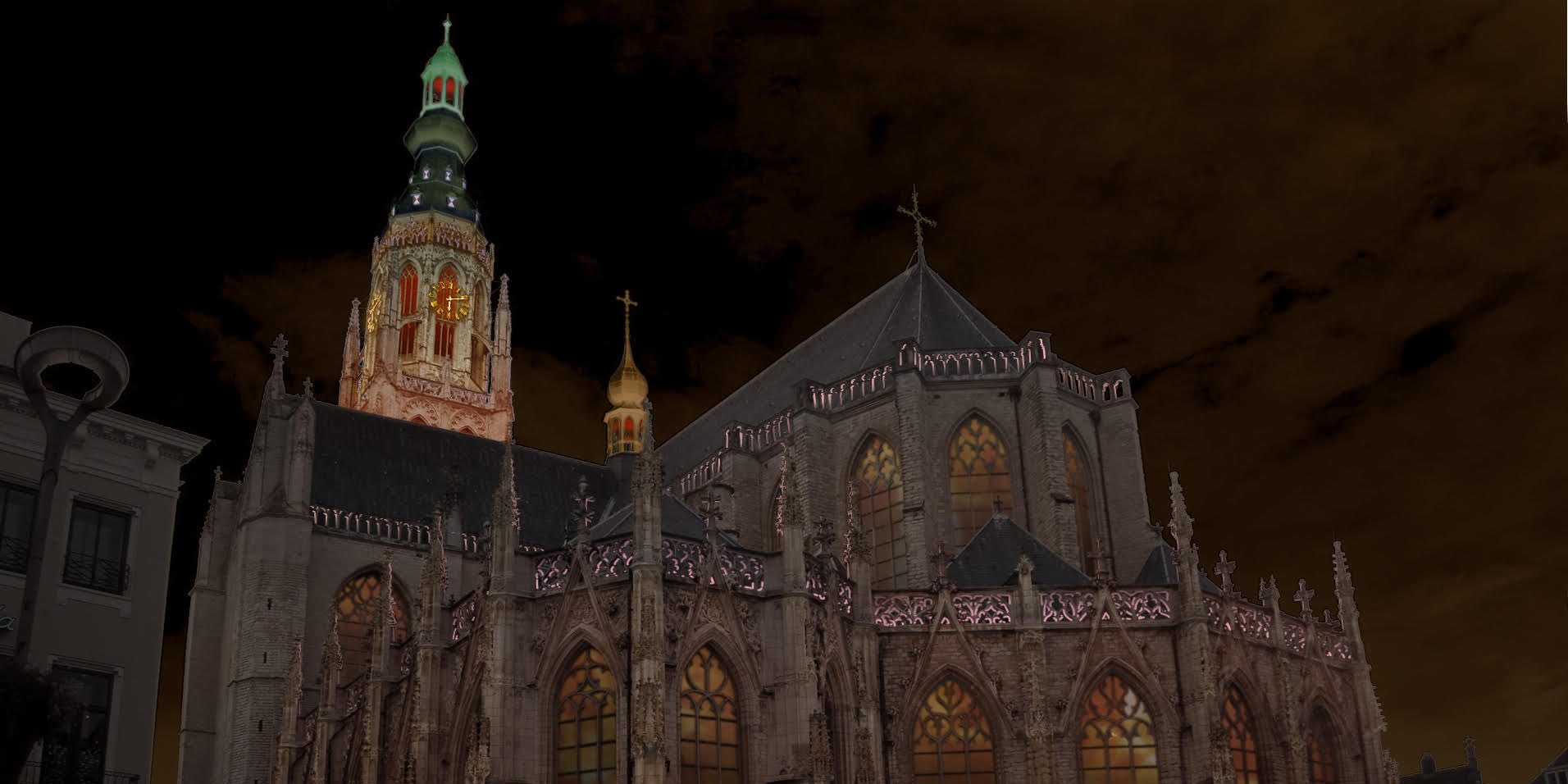 Onthulling nieuwe verlichting Grote Kerk Breda met lichtshow Onthulling nieuwe verlichting Grote Kerk Breda met lichtshow