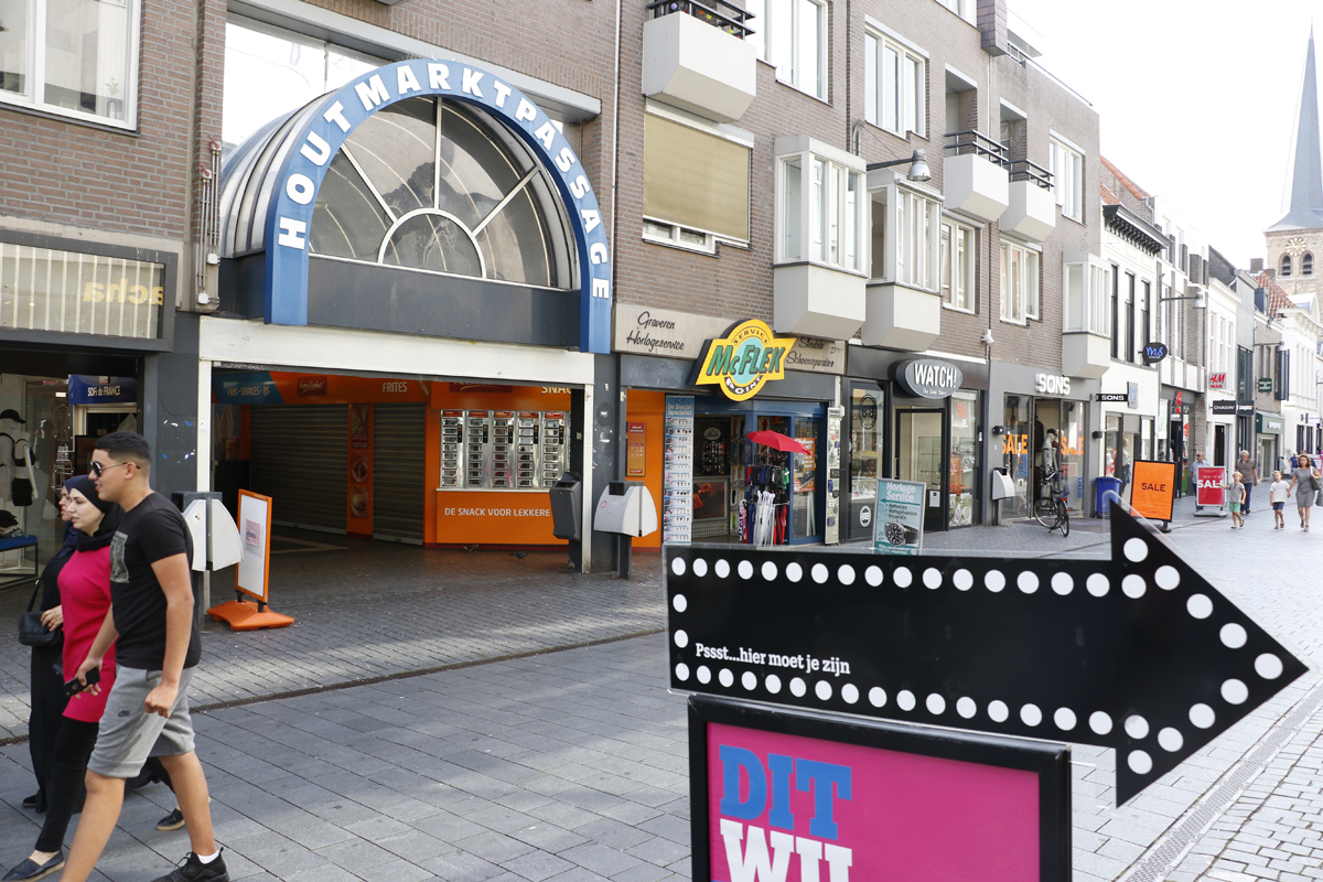 De Houtmarktpassage, 19 juli 2017.
