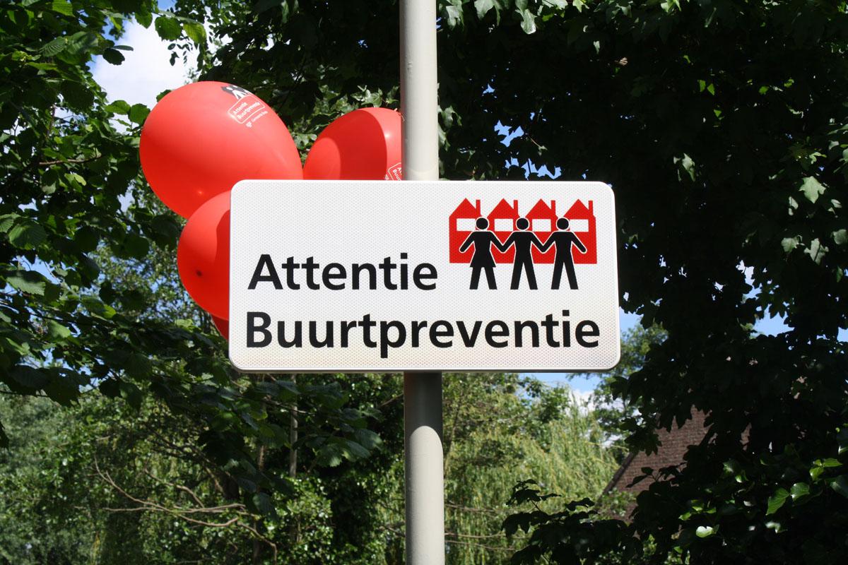 De startbijeenkomst voor buurtpreventie in de wijk Kievitsloop. foto Jelle Willers