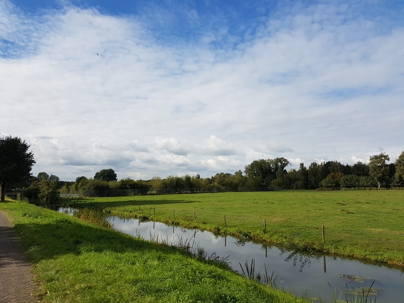 Wolkenvelden boven de Haagse Beemden van Breda
