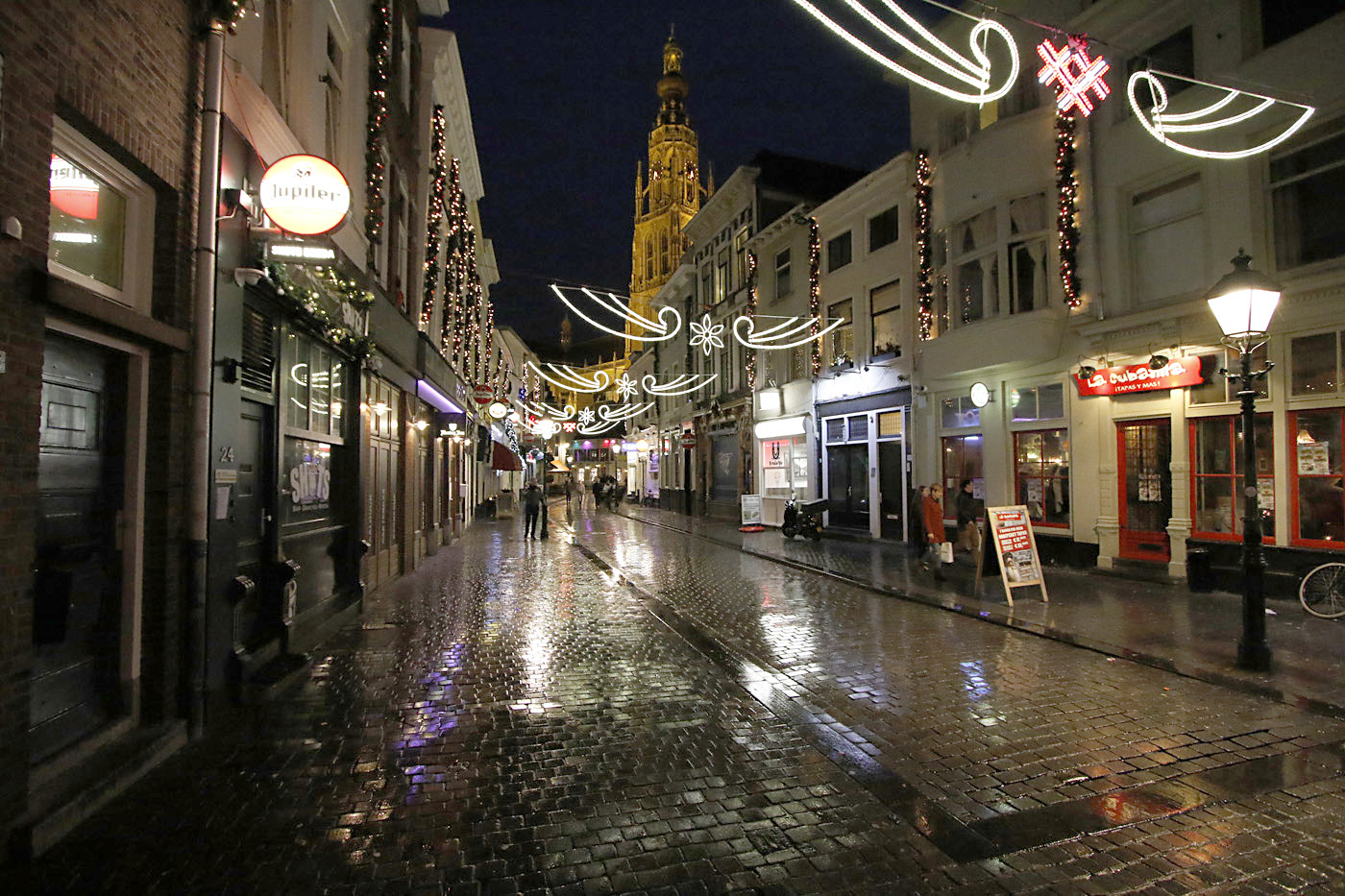 Breda in de nacht, januari 2016.