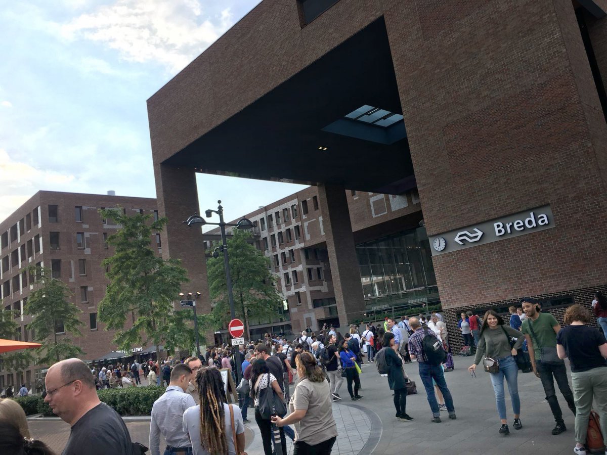 Na bijna drie uur blijkt bommelding op Station Breda vals (update)