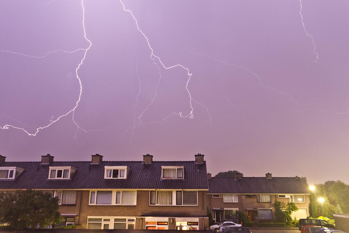 Onweer boven Breda. foto Jorgen Janssens