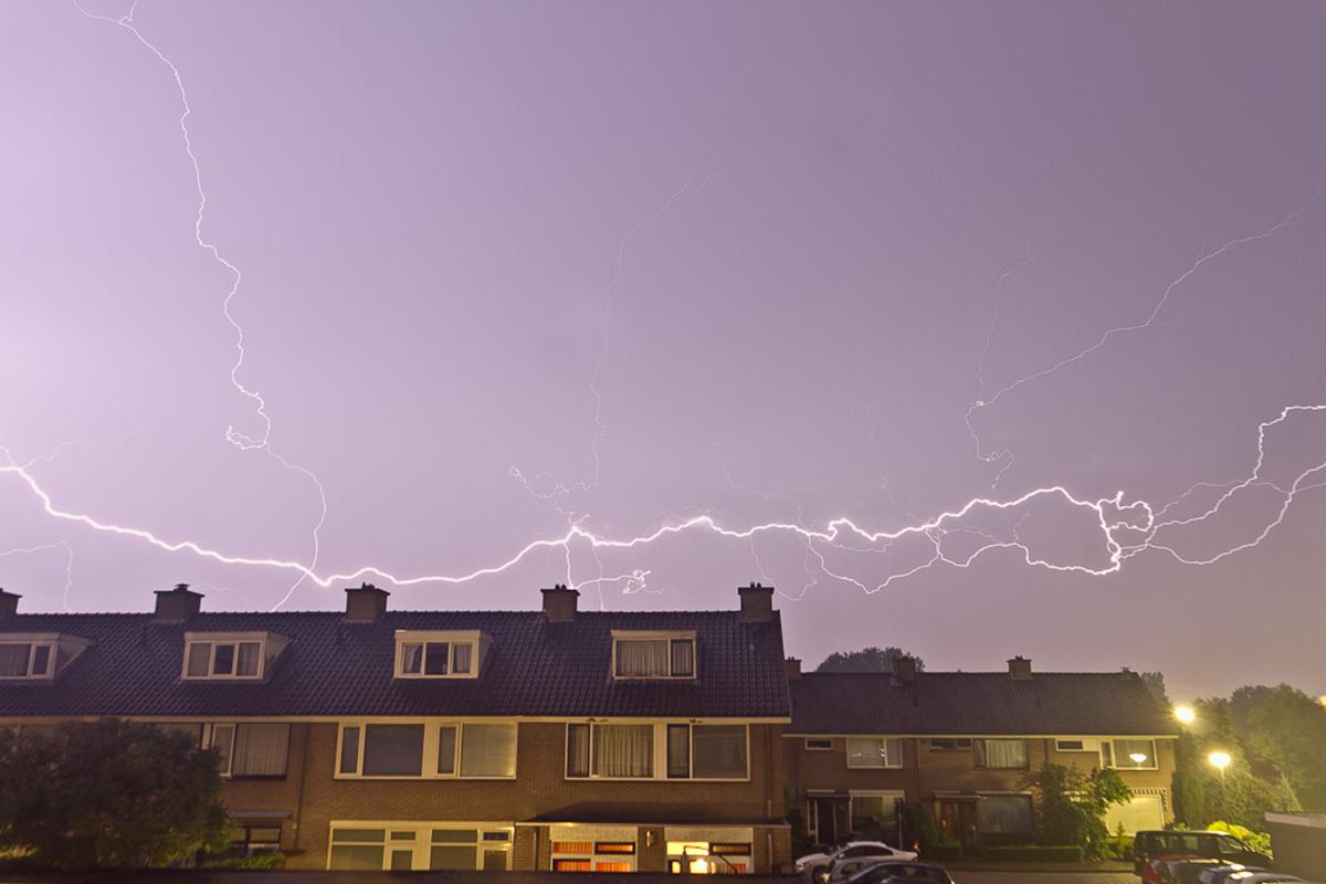 Onweer boven Breda. foto Jorgen Janssens