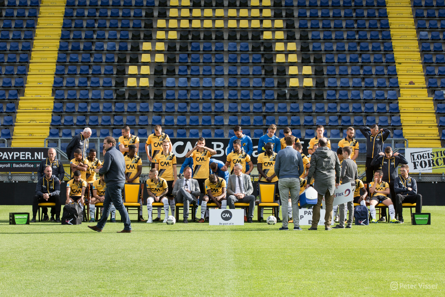 Omdat de selectie nog niet compleet was op de dag dat teamfoto werd gemaakt, doet NAC dat later in het sezioen nog eens dunnetjes over. Donderdag was het zover.