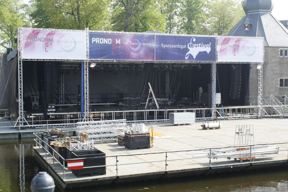Laatste dag van de voorbereidingen voor het Breda Jazzfestival 2013. Foto Anne Kooman