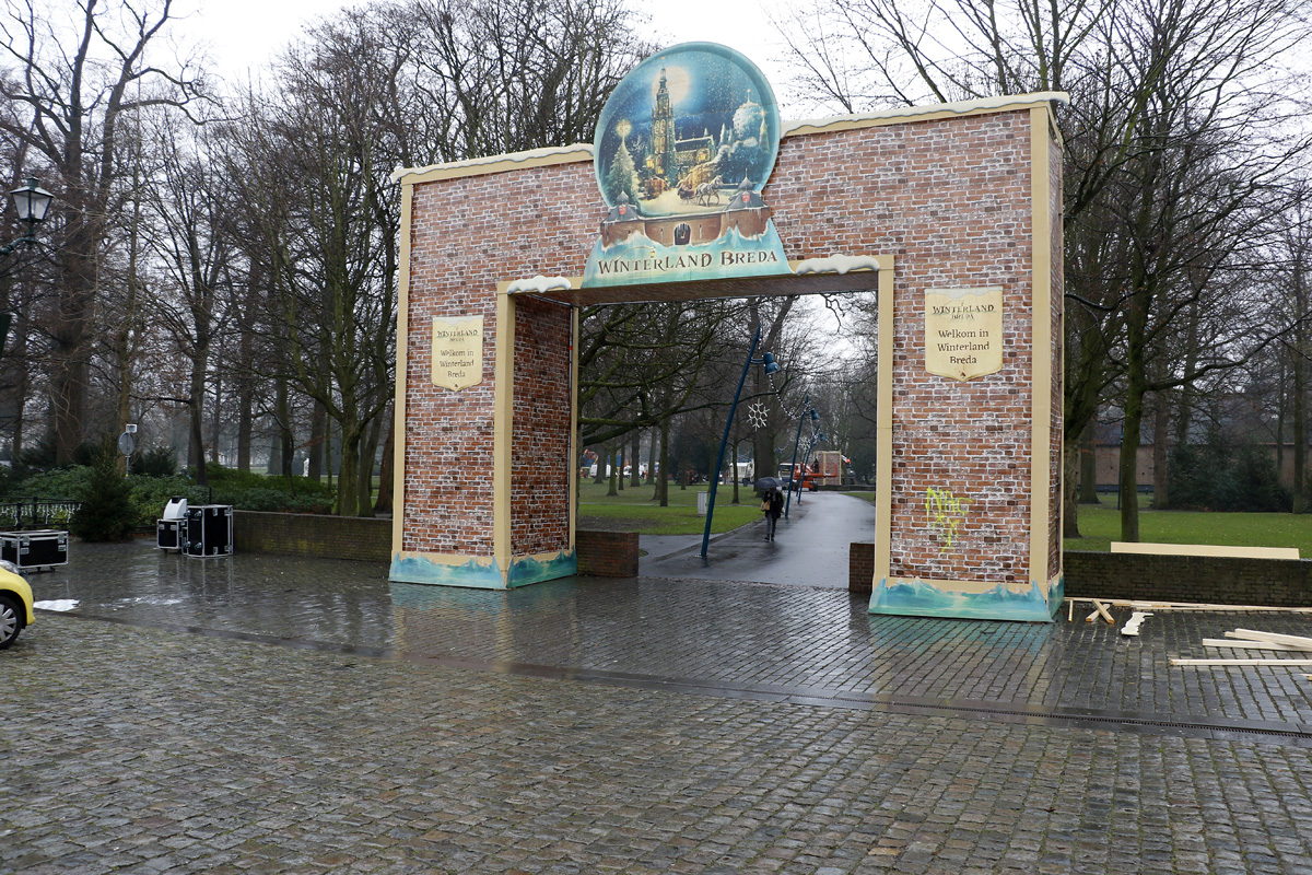 De opbouw voor Winterland Breda is in volle gang. 16 december is de opening gepland.