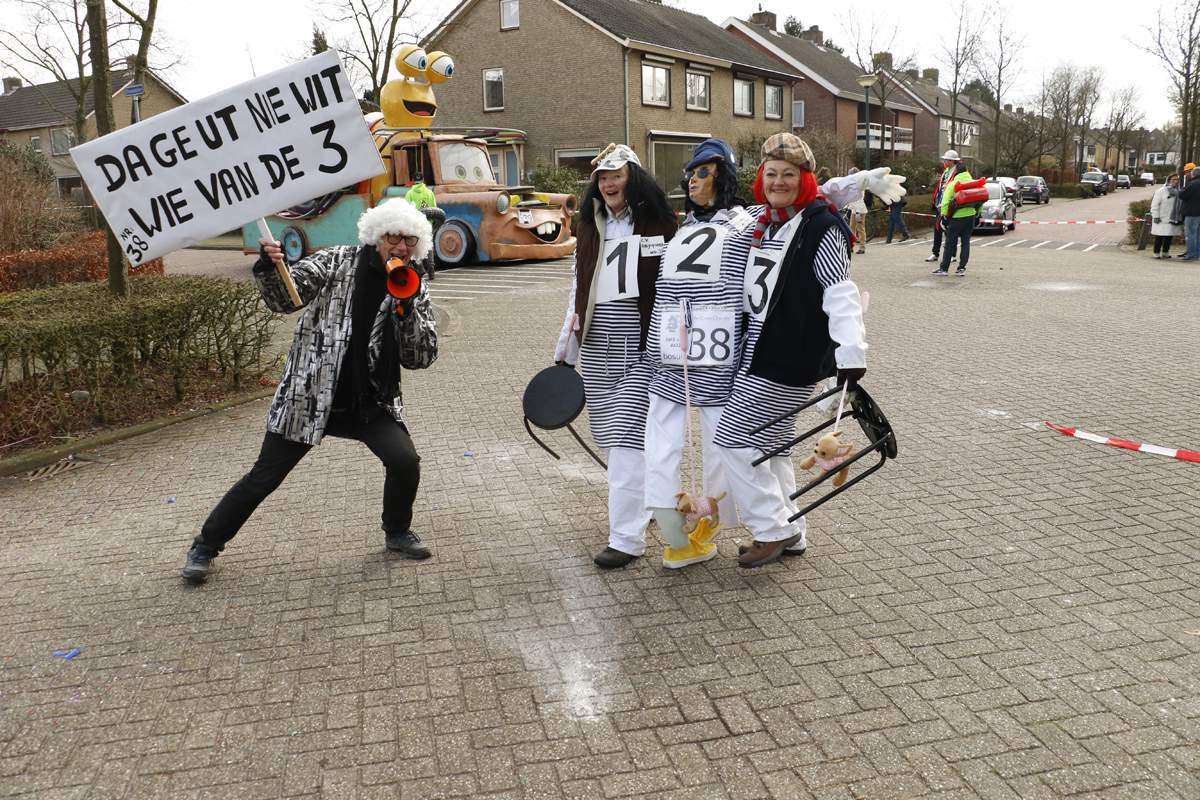 De optocht van Bosuilendorp, zondag 11 februari 2018.