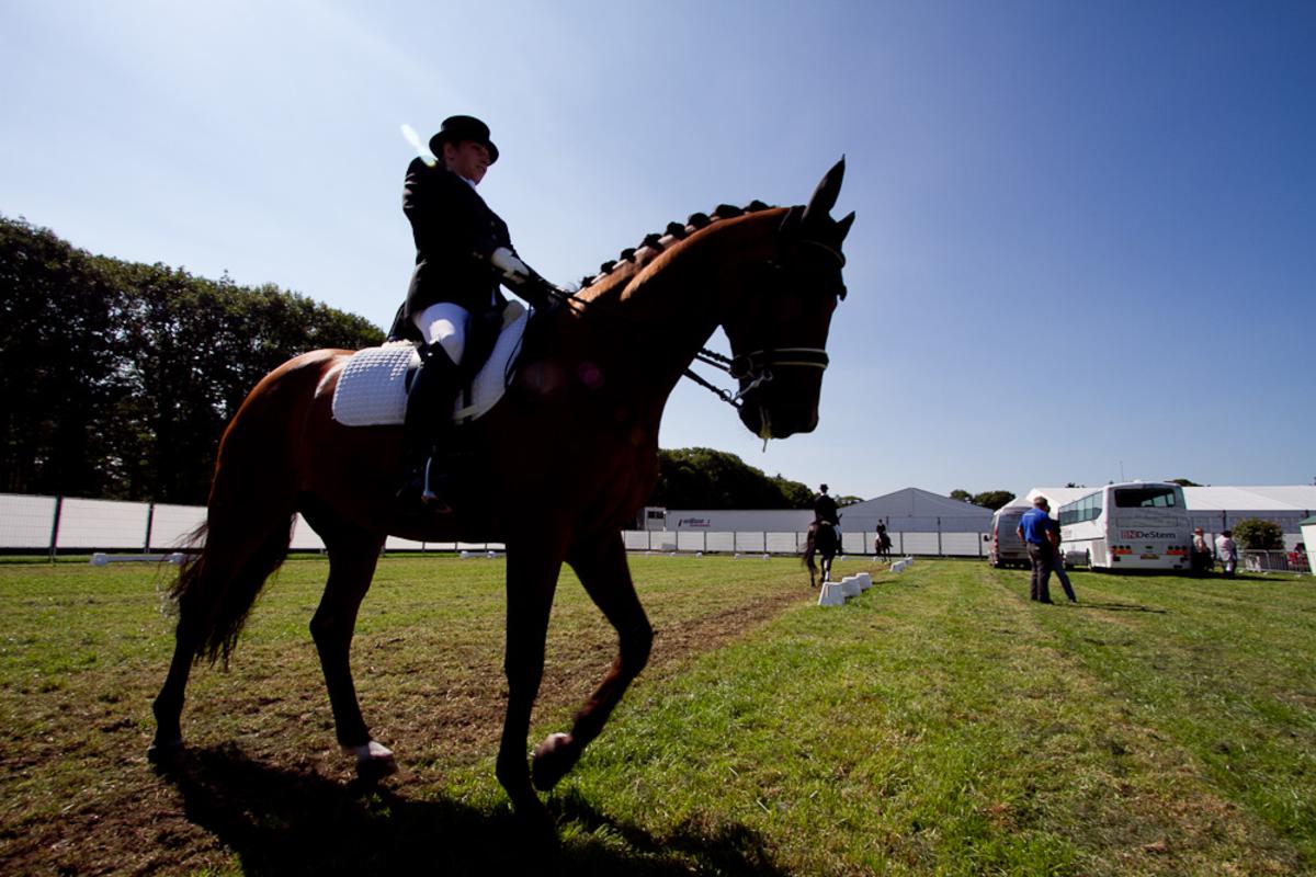 De eerste sportieve schermutselingen tijdens Outdoor Brabant 2011. foto Jorgen Janssens