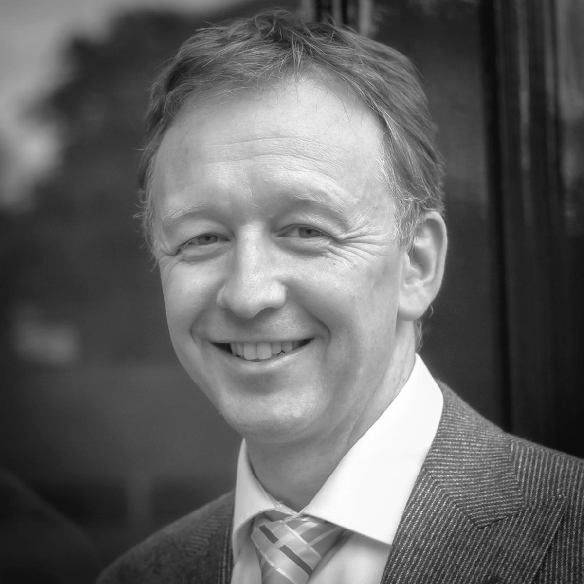 Bredanaar Owen de Vries schreef het boek Heartful Banking.
