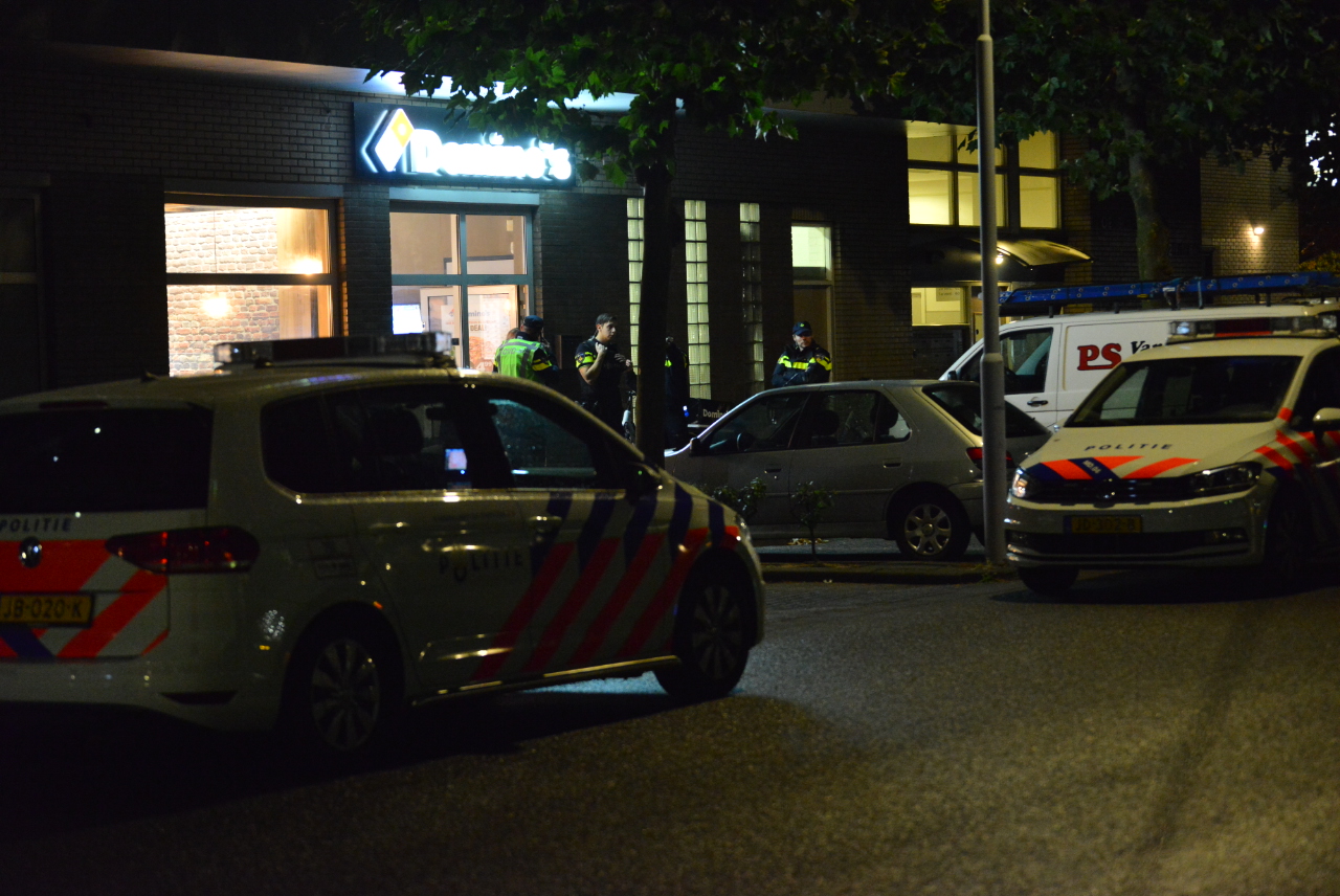 Gewapende overval op Domino's Pizza aan de Roeselarestraat, vrijdag 14 oktober 2016.