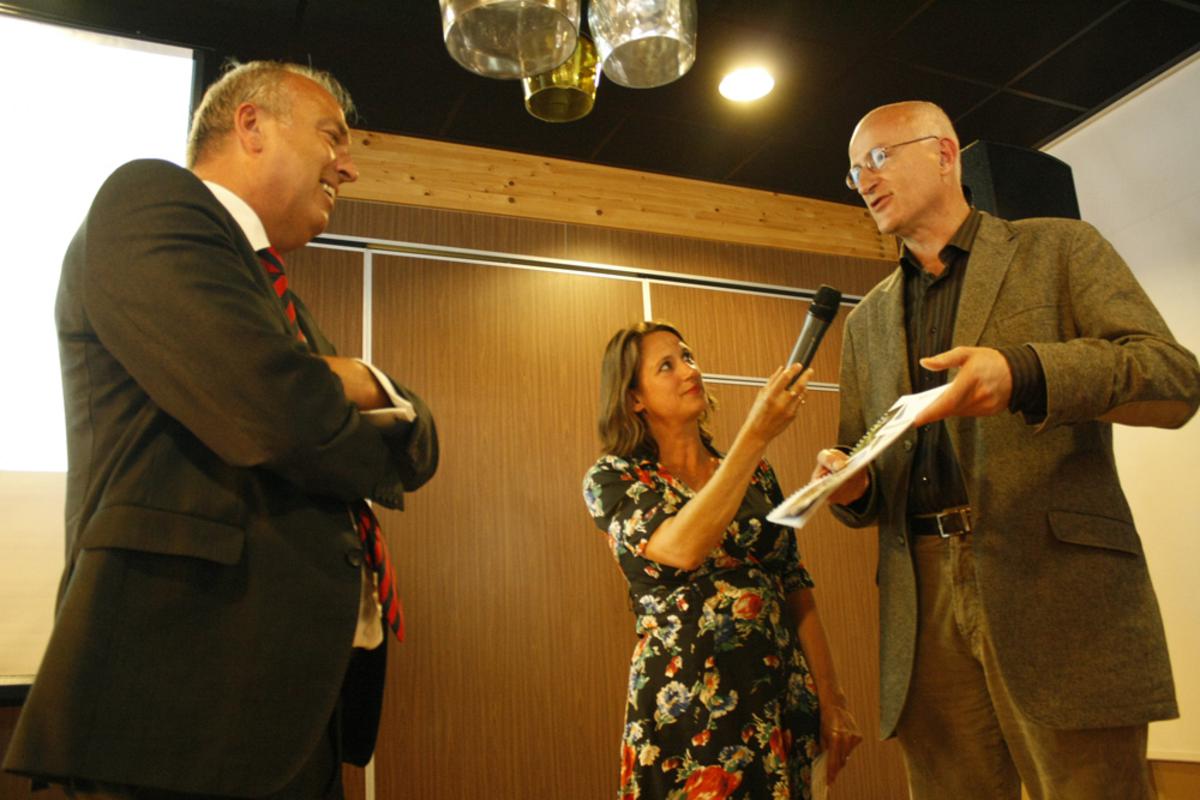 Presentatie coalitieakkoord 2014-2018 bij ONS buurthuis. foto Wijnand Nijs