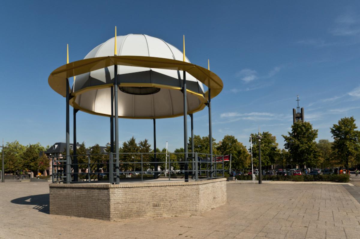 http://www.bredavandaag.nl/nieuws/49858/2011-05-17/opstandige-dorpsraad-prinsenbeek-slaat-plank-misfoto Erik Eggens