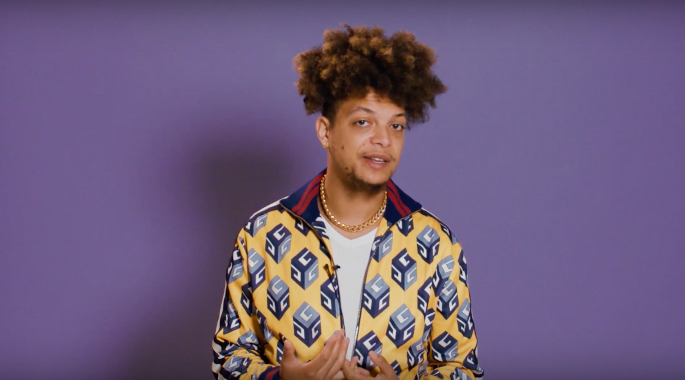 Examen en straks geslaagd? Laat je feliciteren door Ronnie Flex