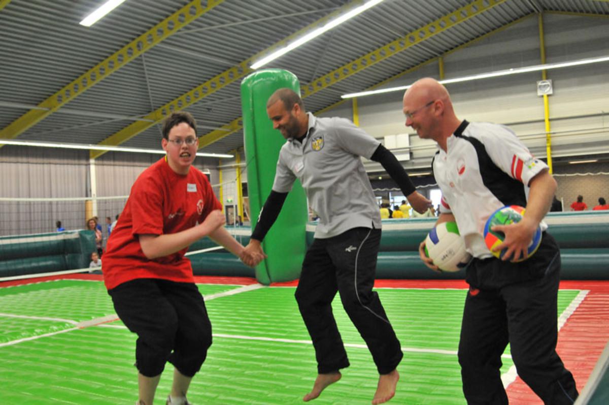 De complete NAC-selectie was aanwezig op de Sportief Tour 2010/2011. foto Perry Roovers