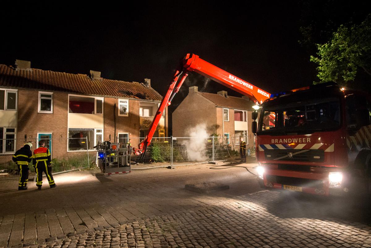In een leegstaand sloophuis aan de Terschellingstraat heeft in de nacht van dinsdag op woensdag brand gewoed.
