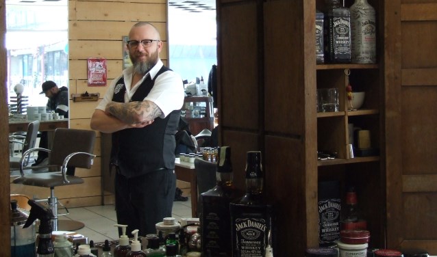De naam 'barbier' is gewoon de geuzennaam van een goede herenkapper, vindt Evert Klok. (Foto: EvE)