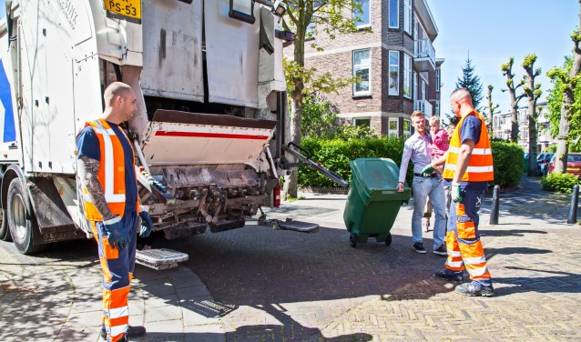 Delft mag steeds dieper in de buidel tasten voor het inzamelen van afval door Avalex. De gemeente vreest nu een nieuwe financiële tegenvaller. (foto: archief)