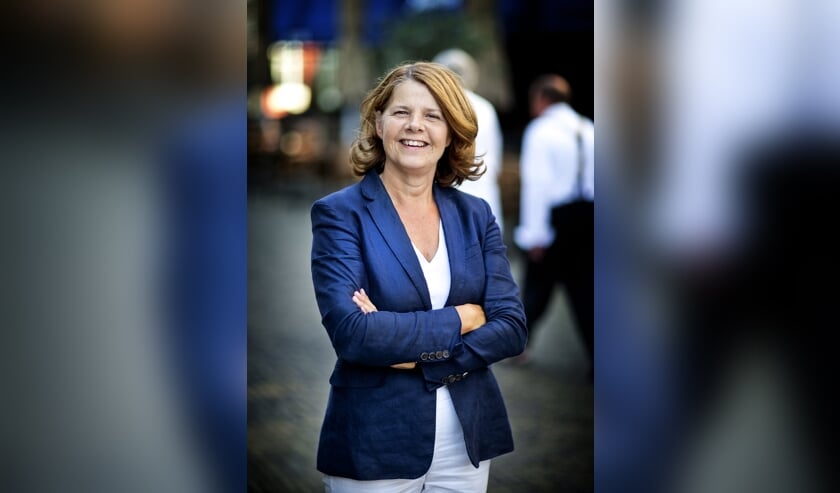 De gekroonde Koningin van vorig jaar, burgemeester Marja van Bijsterveldt (Foto: Guus Schoonewille)