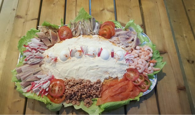 Een heerlijke salade. Ook te verkrijgen bij Visboetiek De Waterman.