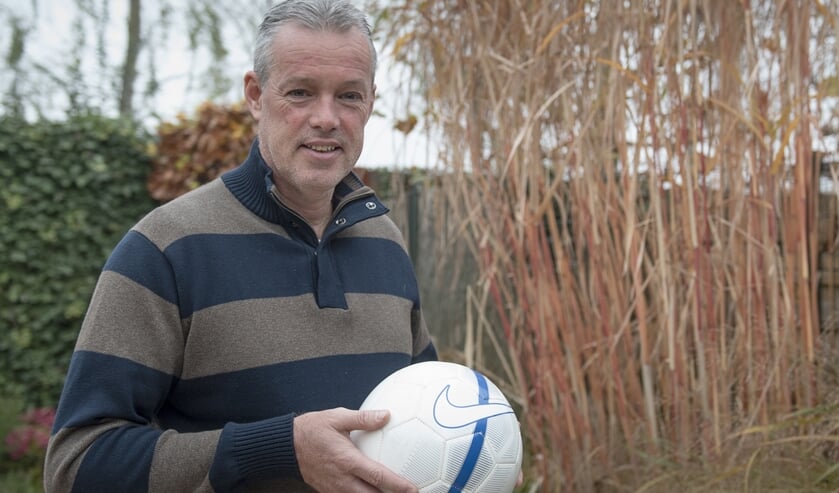 Ed de Vreede beleefde prachtige tijden bij RKDEO en geniet nu, samen met zijn ouders, van de prestaties van zijn zoons. (foto: Roel van Dorsten)